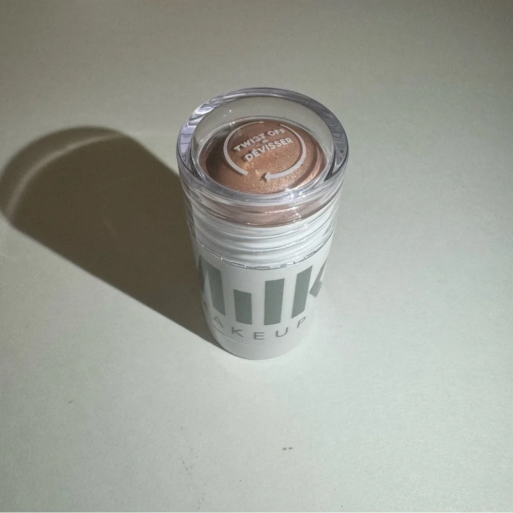 Milk highlighter